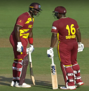 टीम के तारणहार:होल्डर और शेपर्ड